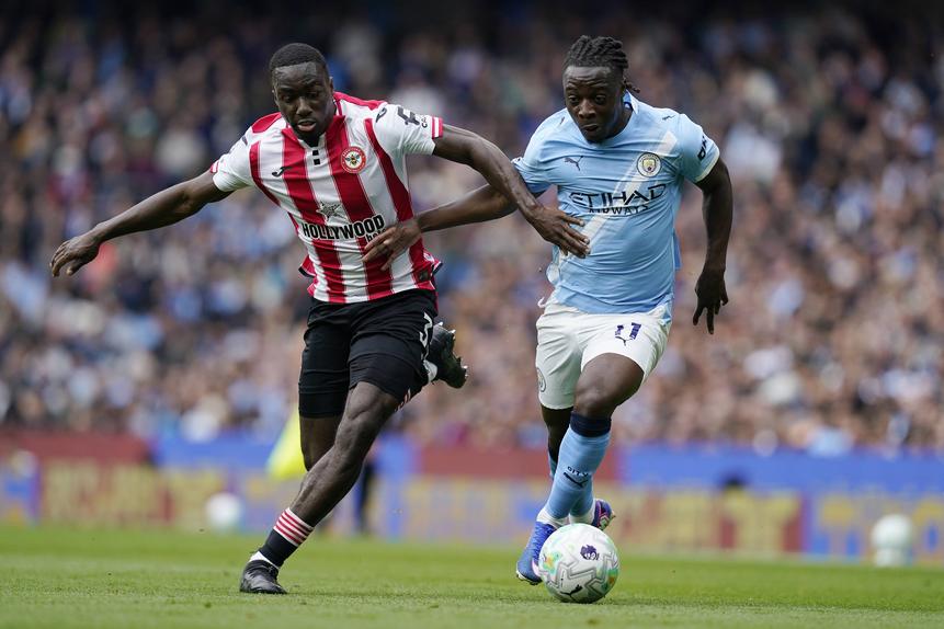 Doku foi o melhor em campo e marcou o golo que abriu caminho à vitória do Manchester City sobre o Brentford - FOTO:Imago