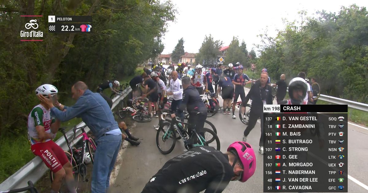 Giro: queda massiva provoca abandono de Vlasov, Buitrago, Vine e Soler