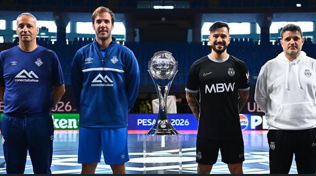 Antonio Vadillo, Carlos Barrón, João Matos e Nuno Dias, capitães e treinadores de Palma e Sporting (UEFA)