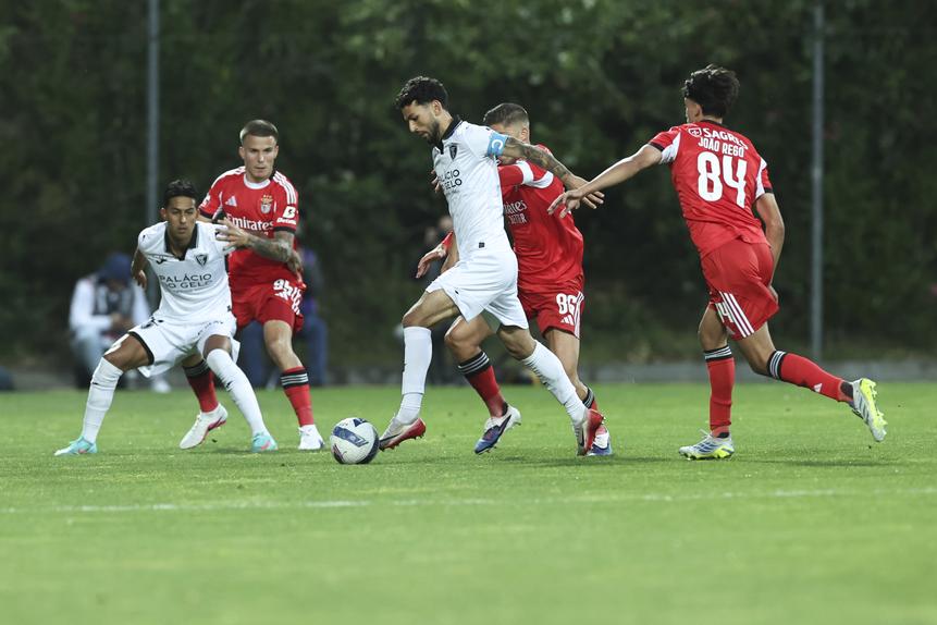 Fase do Benfica B- Académico Viseu (Foto: António Cotrim/KUSA)