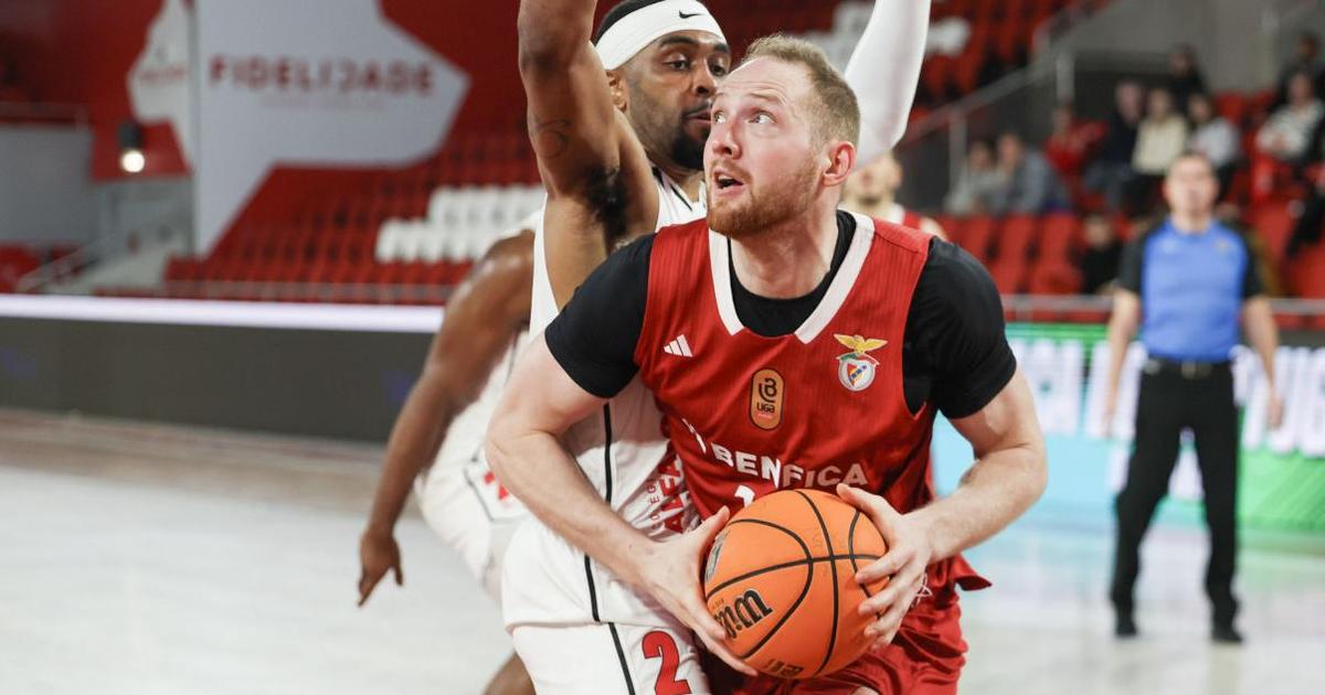 Benfica e Ovarense arrancam 'play-off' a vencer
