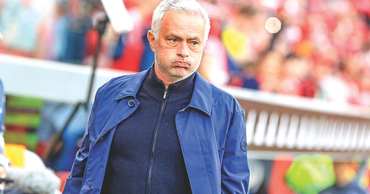 «Se tudo fosse transparente, renovação de Mourinho estava há muito resolvida»