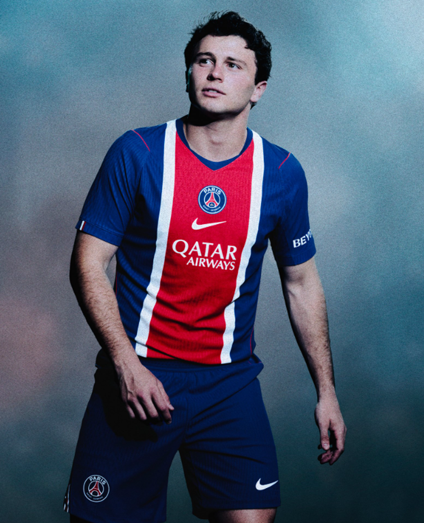 João Neves é um dos rostos do lançamento do novo equipamento - Foto: PSG