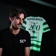 Francisco Trincão com a camisola comemorativa dos 200 jogos pelo clube de Alvalade (Foto SportIng CP)