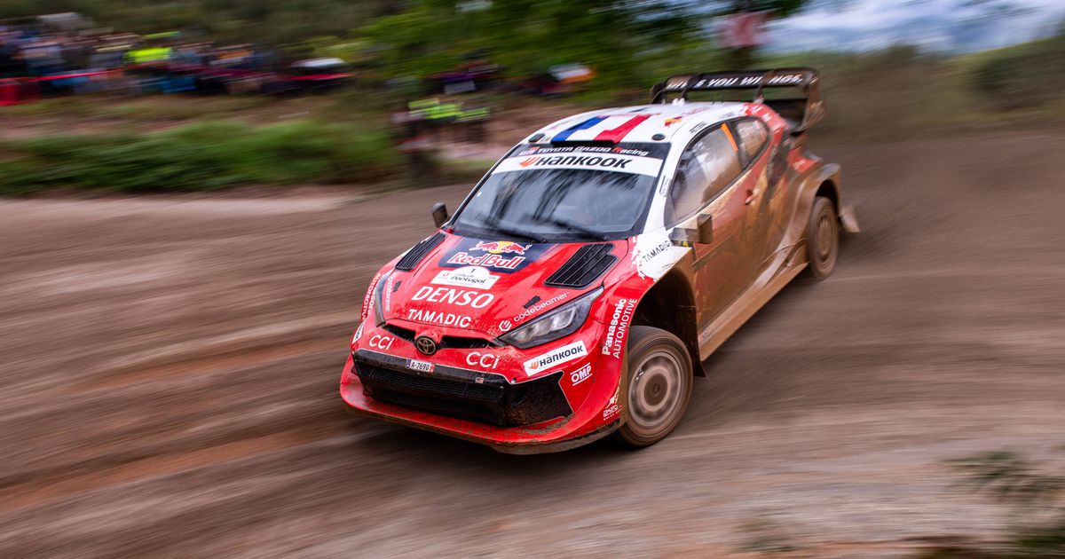 Rali de Portugal: Ogier reforça liderança em dia de dilúvio