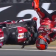 Marc Márquez caiu de forma aparatosa