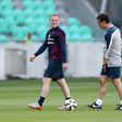 Wayne Rooney revela motivo para acesa discussão com Gary Neville no Euro 2016