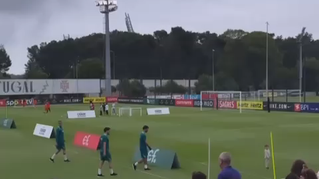 Mulher de Bruno Fernandes mostra imagens do treino especial da seleção