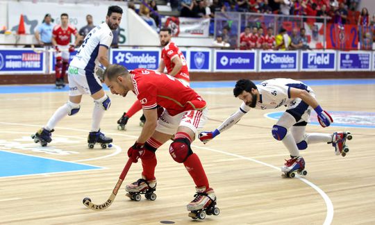 Oliveirense vence Benfica e meia-final decide-se na Luz