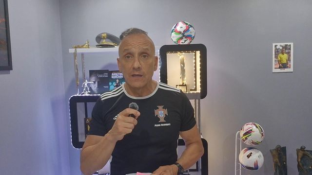 «Ambos os golos de Espanha foram irregulares»