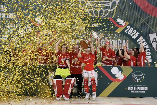 Equipa feminina de hóquei em patins do Benfica conquista Taça de Portugal 2024-25. Foto FPP
