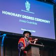 Guardiola recebe título honorário da Universidade de Manchester. Foto Manchester City
