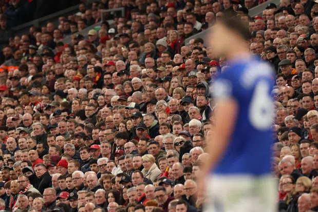 Anfield: Traição! Everton expulso do Paraíso?