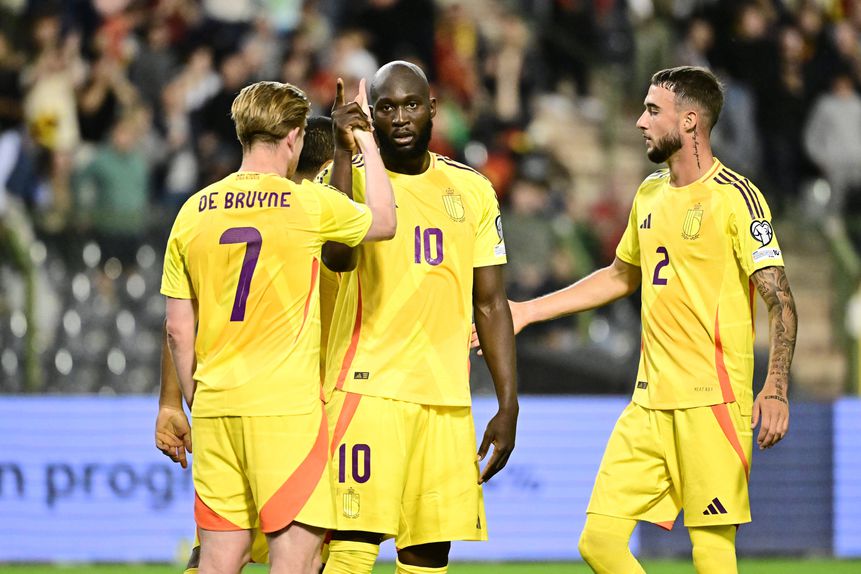 Festejos da Bélgica, com De Bruyne, Lukaku e Debast em destaque