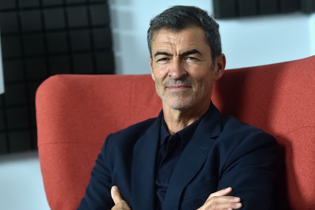 Rui Almeida, treinador do Difaa El Jadidi, nas instalações d'A BOLA (Foto: Miguel Nunes)