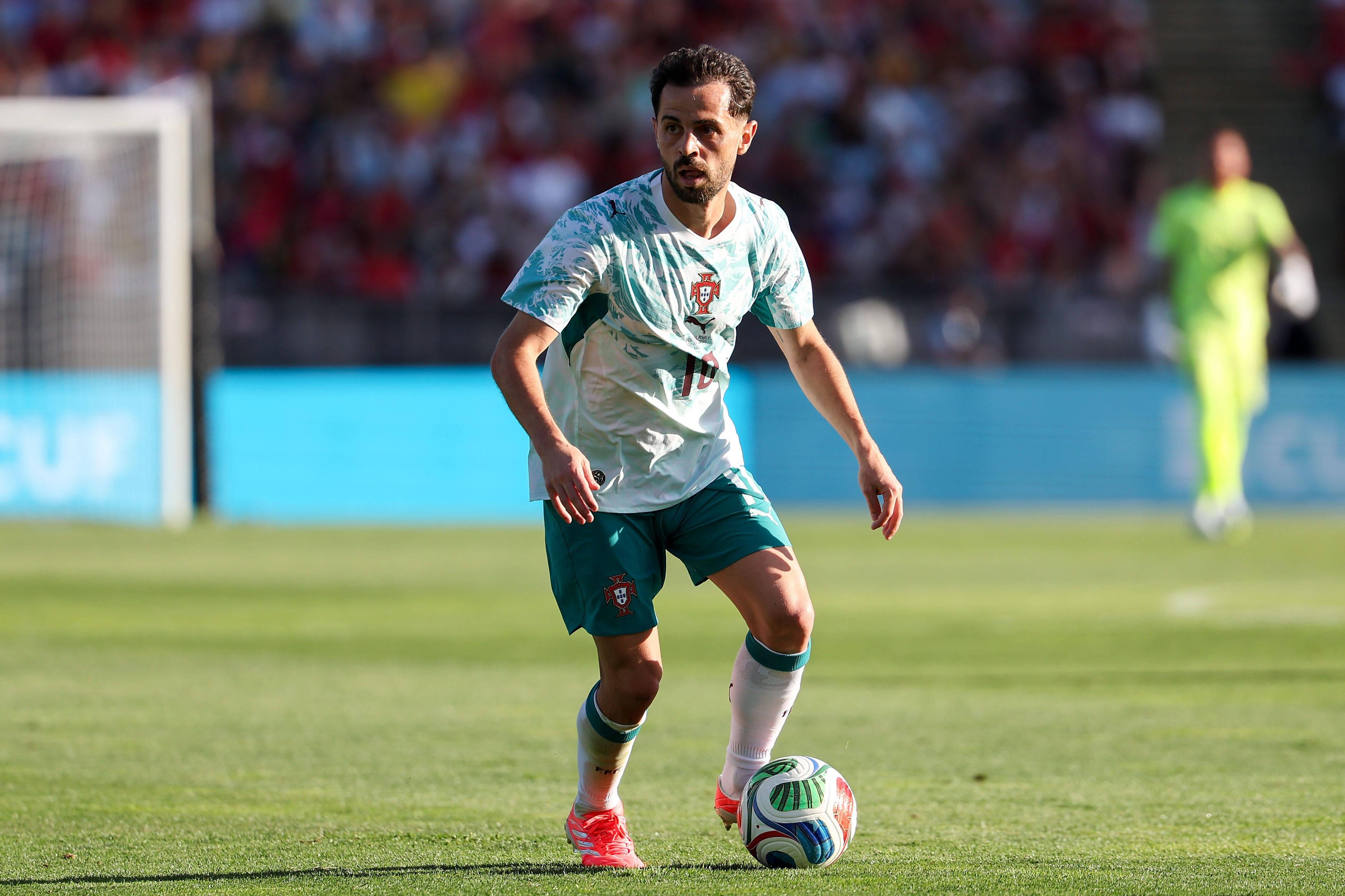 Bernardo Silva foi titular no particular entre Portugal e o Chile no Jamor