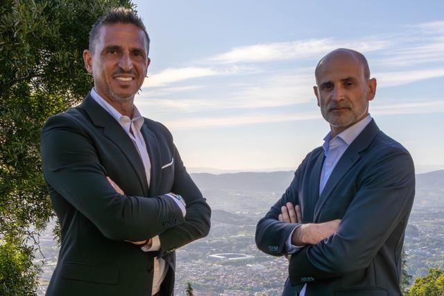 Fernando Meira está ao lado de Rui Rodrigues - Foto: João Vieira