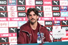 Francisco Trincão em conferência de imprensa