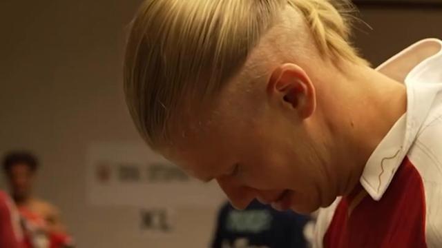 Jogadores da Noruega voltam à infância nas camisolas dos clubes