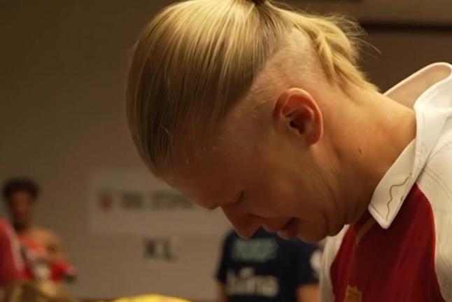 Jogadores da Noruega voltam à infância nas camisolas dos clubes