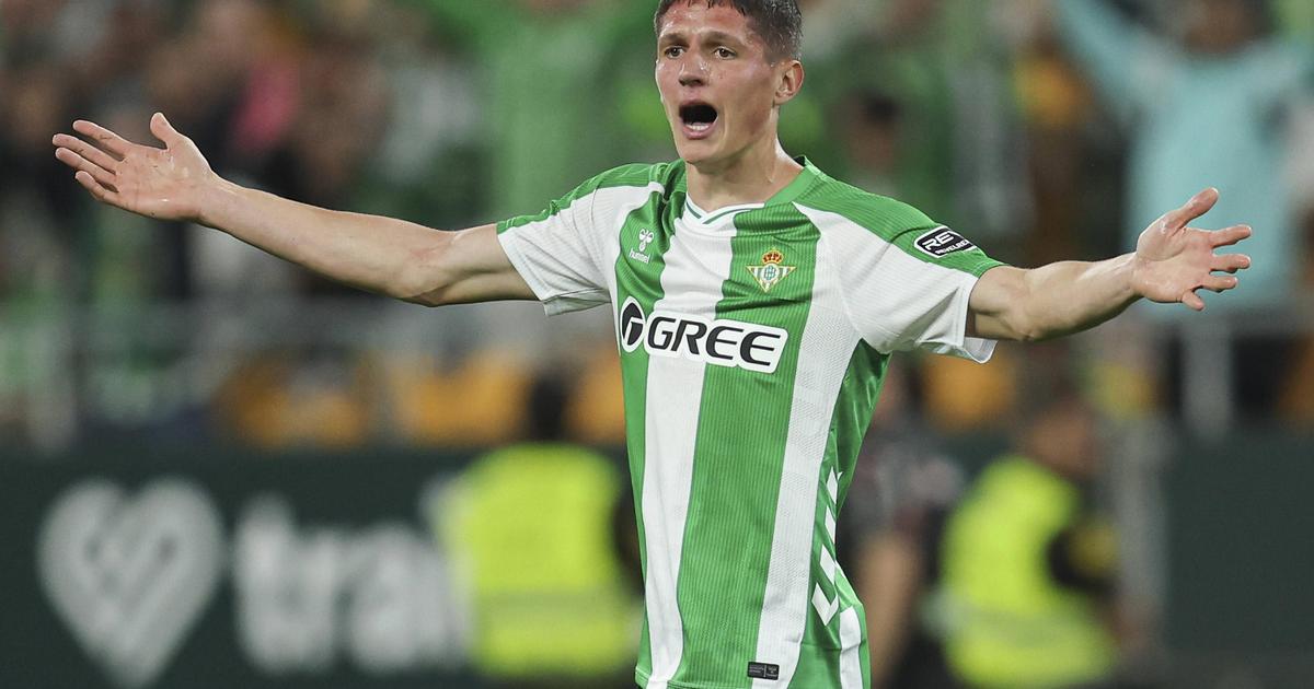 Atenção, Sporting: Betis quer vender Altimira ante