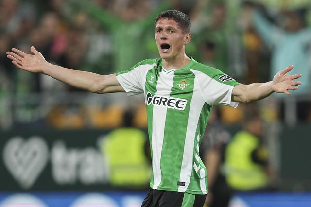 Sergi Altimira é um dos nomes referenciados para reforçar o meio-campo dos leões - Foto: IMAGO