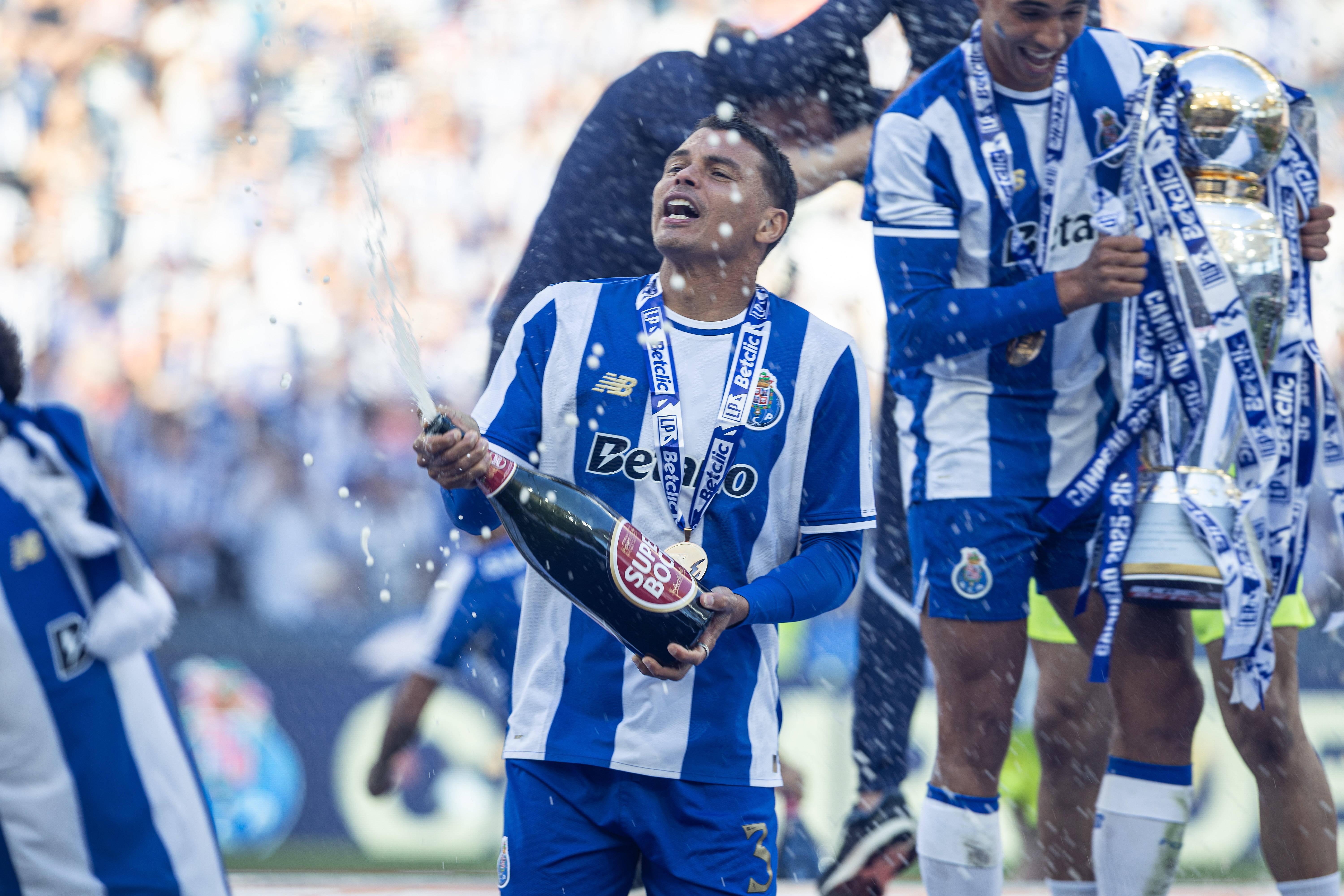 Thiago Silva voltou ao FC Porto e foi campeão