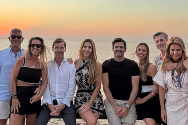 André Villas-Boas e a esposa, Joana, na companhia de João Borges e outros amigos - Foto: Instagram/Ana Sofia Cardoso