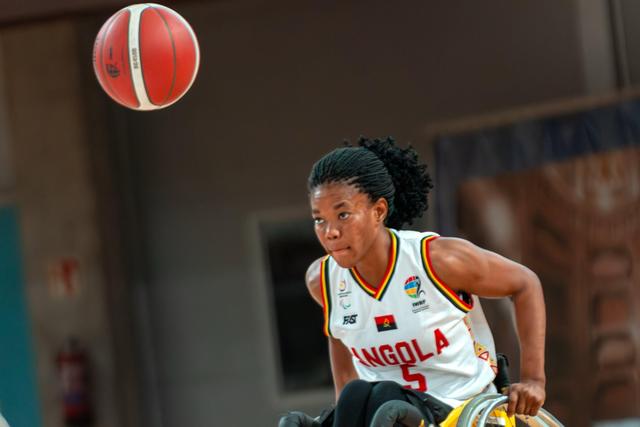 Rita Manuel conduz mais um ataque para Angola