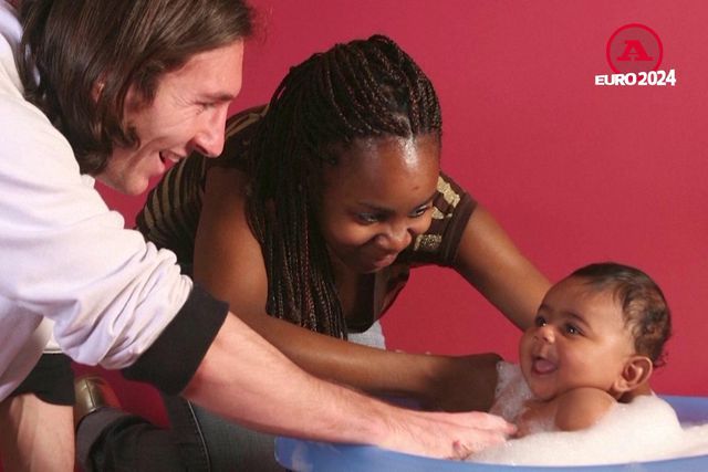 Sessão de fotos de Lionel Messi com o bebé Lamine Yamal torna-se viral