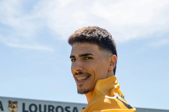 Oficial: Lusitânia de Lourosa foi à Indonésia recrutar defesa-central português