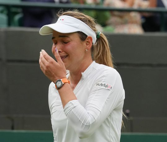 VÍDEO: Donna Vekic emociona-se ao atingir meia-final de Wimbledon