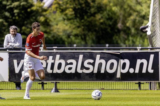 Mercado: filho de lenda neerlandesa segue os passos do pai e pode bater recorde pelo caminho