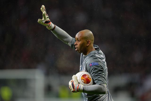 Ex-FC Porto Helton terá sido detido por posse ilegal de arma