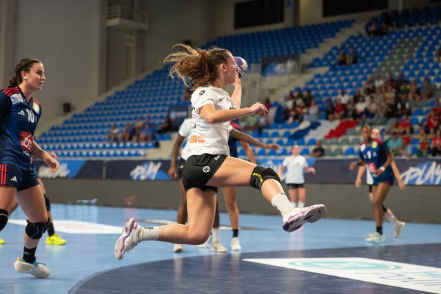 Portugal perde no arranque do Euro sub-19 feminino