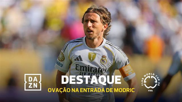 Os génios merecem isto: a última entrada de Modric em campo pelo Real Madrid