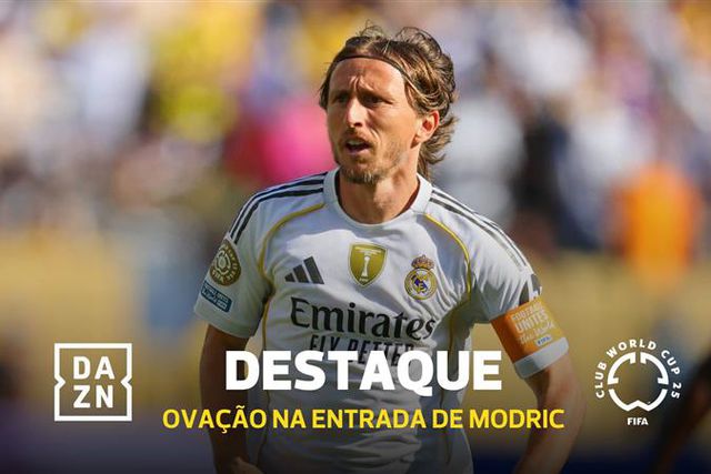 Os génios merecem isto: a última entrada de Modric em campo pelo Real Madrid