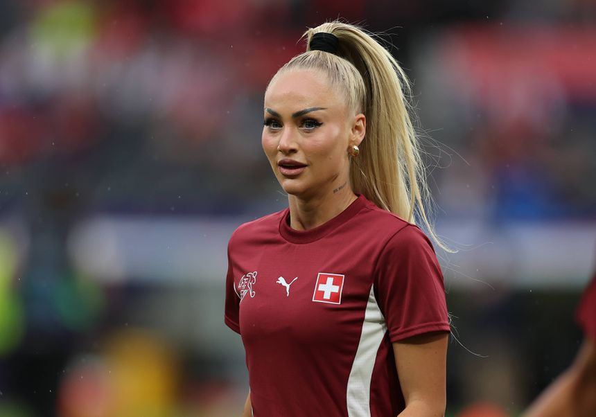Alisha Lehmann é estrela da Suíça, mesmo sem jogar