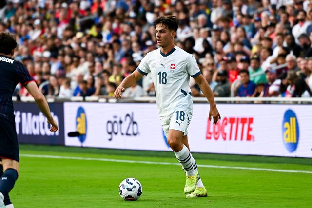 Mercado: Milan volta à carga por Jashari