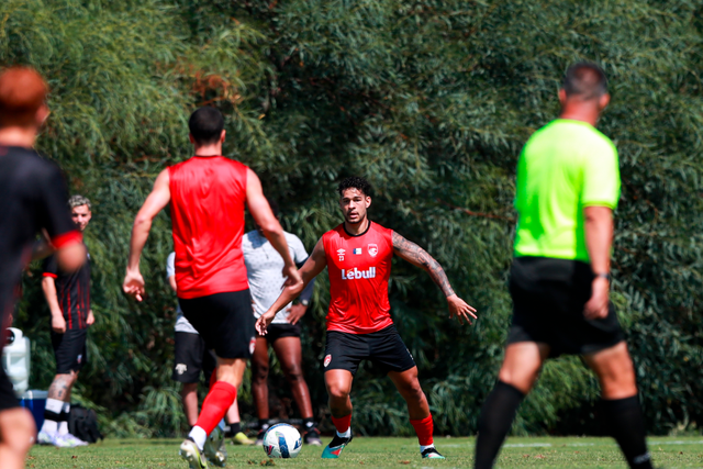 Santa Clara empatou com o Louletano em jogo-treino