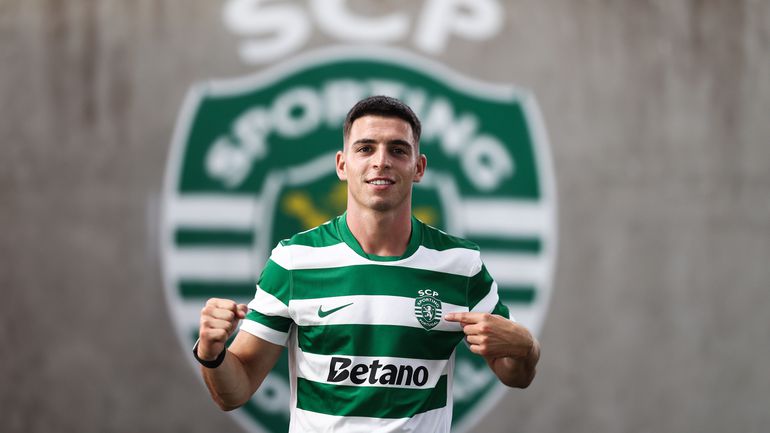 Sporting renova com lateral