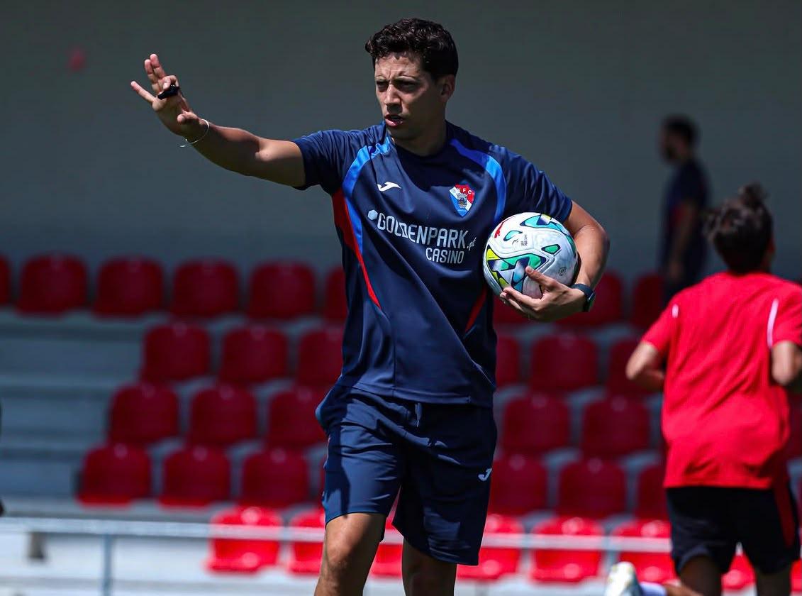 Luís Pinto vive a segunda aventura no Minho, depois de Vitória de Guimarães (2025/26) e Fafe (2022 a 2024) - Foto: Gil Vicente
