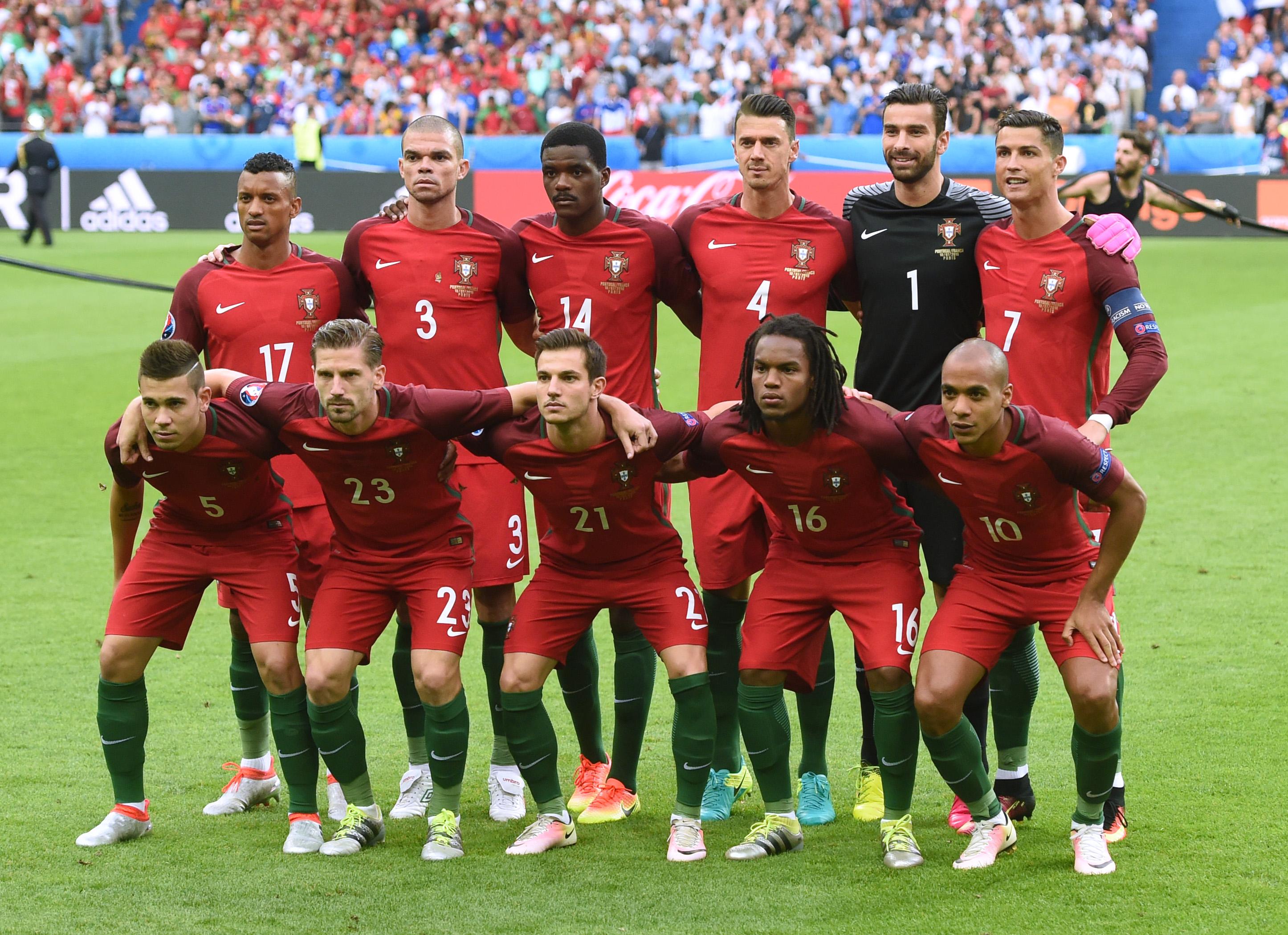 A equipa titular de Portugal na final do Euro 2016 (foto: Miguel Nunes)