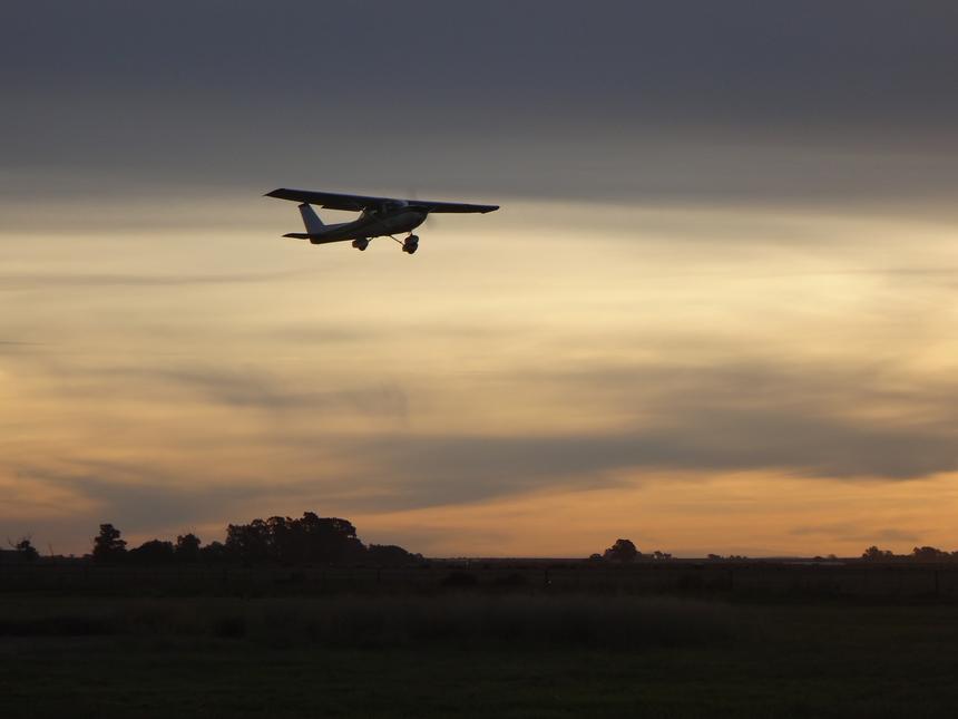 Cessna 150 - arquivo Imago
