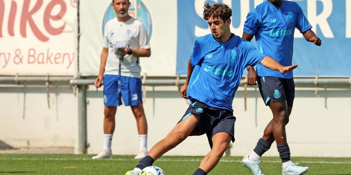 FC Porto B continua a trabalhar no Olival - Foto: FC PORTO