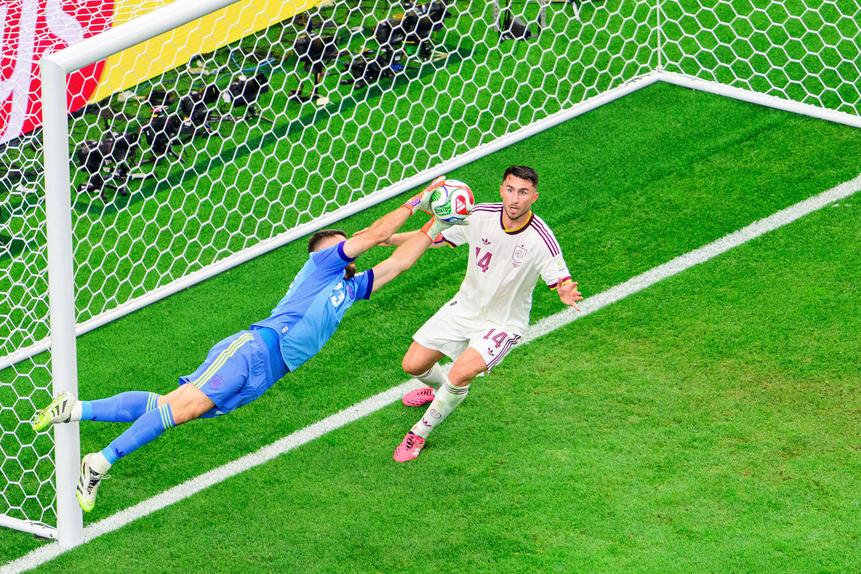 Unai Simón, guarda-redes de Espanha ainda não sofreu golos neste Campeonato do Mundo - FOTO: IMAGO