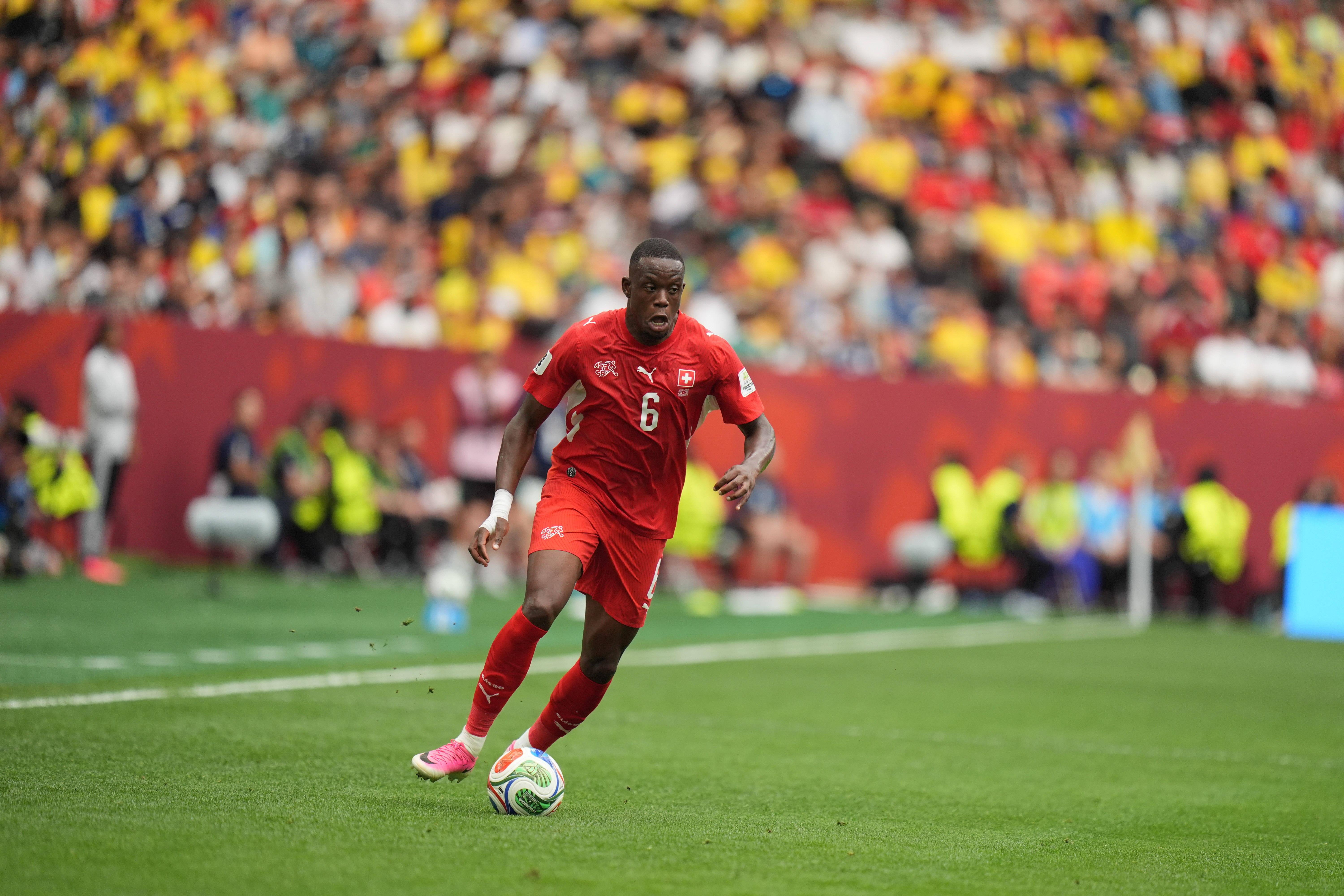 Denis Zakaria, defesa e médio da Suíça - Foto: IMAGO