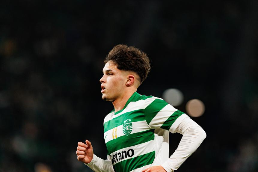 Flávio Gonçalves. Aos 19 anos, o extremo já participou em sete jogos na equipa principal do Sporting, três deles no campeonato. Na época passada, também passou pelos bês e Youth League