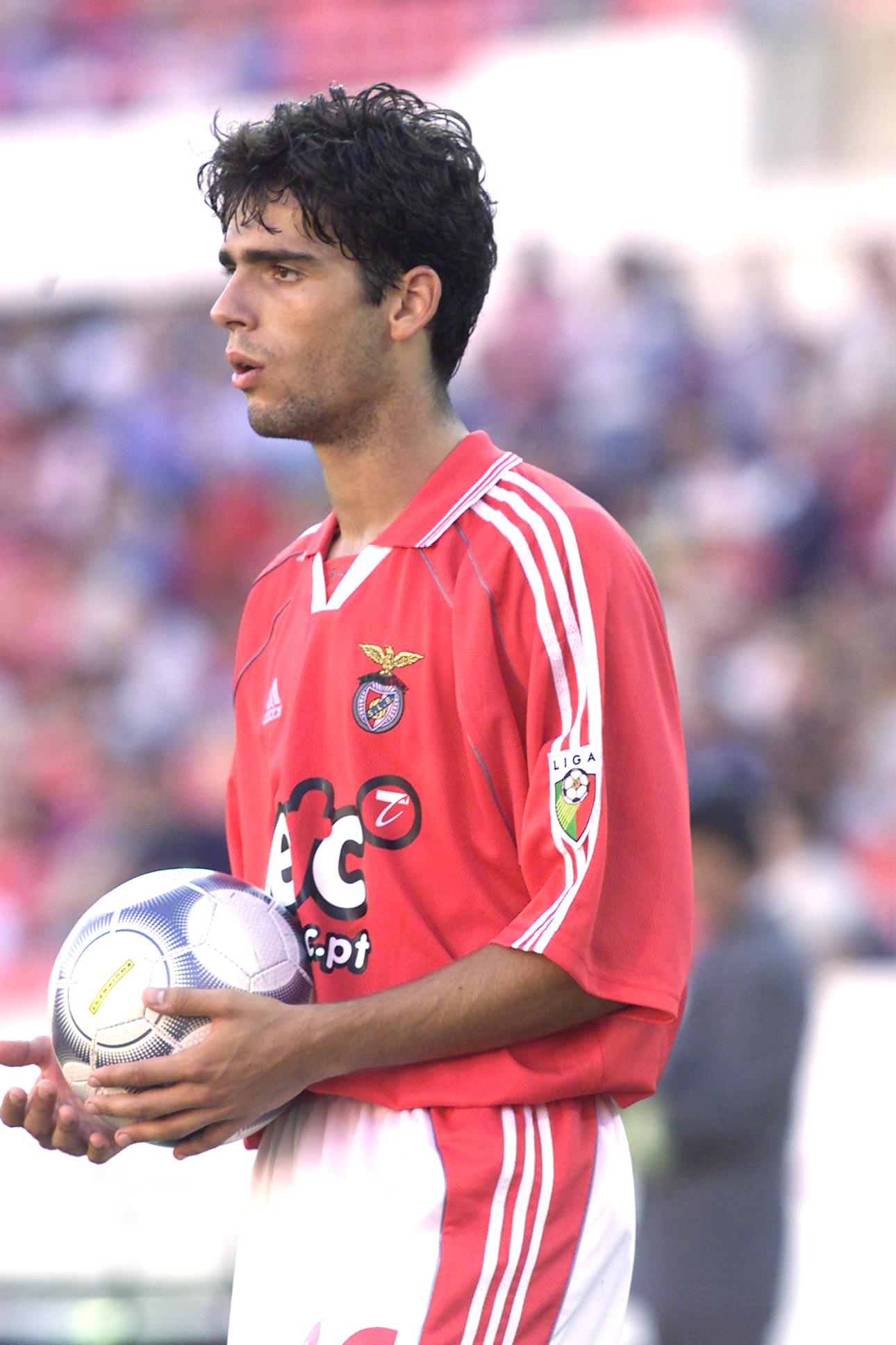 Diogo Luís envergou a camisola 13 na época 2001/02, em que fez três jogos, seguindo emprestado para o Alverca - Foto: A BOLA