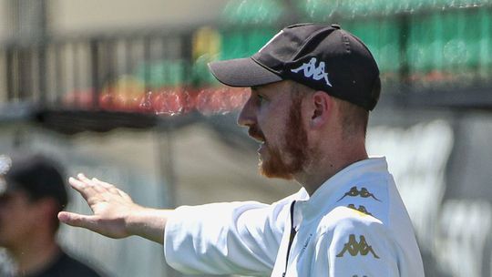 Estoril: Ian Cathro ainda sem visto e fora do banco na jornada inaugural